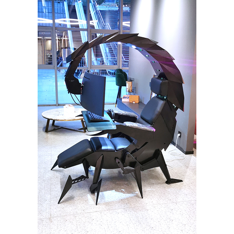 كرسي ألعاب كلوڤنز سكوربيون عال - مراجعة Office Tech Chair وسعره